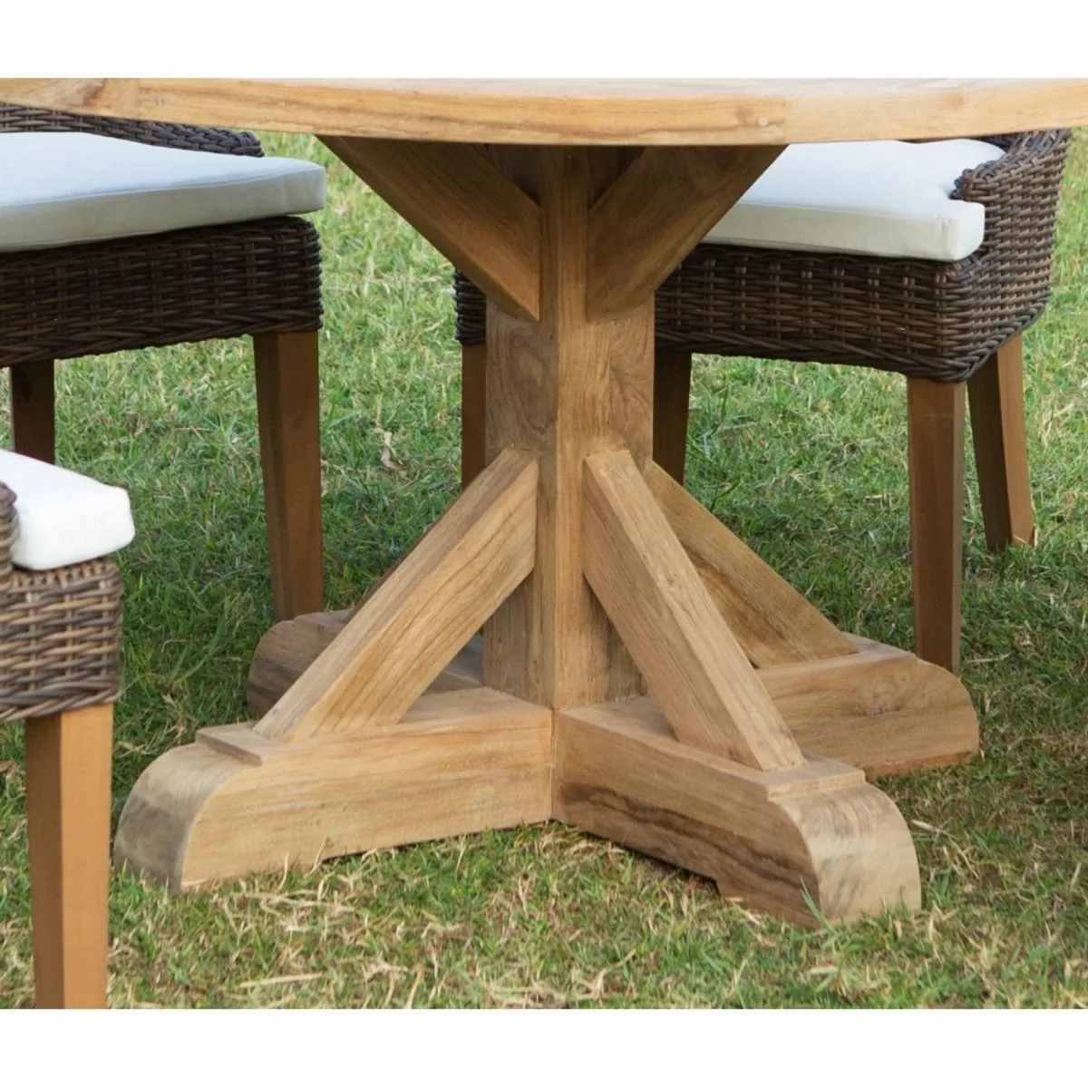 Padmas Plantation Xena Reclaimed Outdoor Teak Round Dining Table