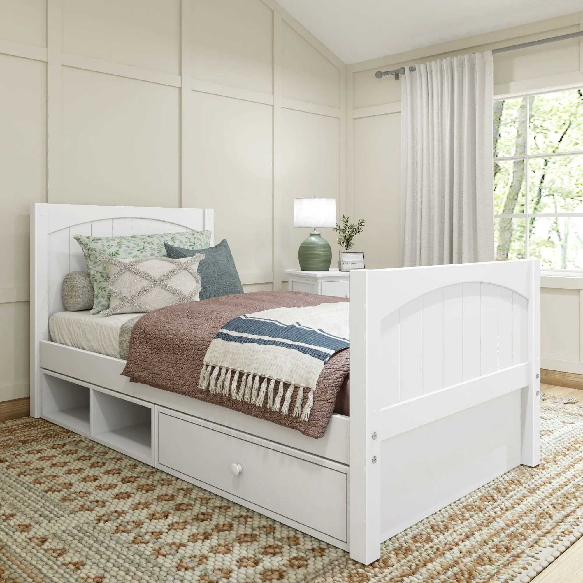 Twin Traditional Bed with Dresser and Cubby